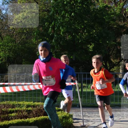 25.04.2025 - Das Zehntel Zöllner http://msf.ph/oto/7669933 26.04.2025 07:40:25 Laufen  meine-sportfotos.de