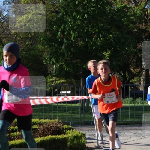 25.04.2025 - Das Zehntel Zöllner http://msf.ph/oto/7669935 26.04.2025 07:40:25 Laufen 2796, 3849 meine-sportfotos.de