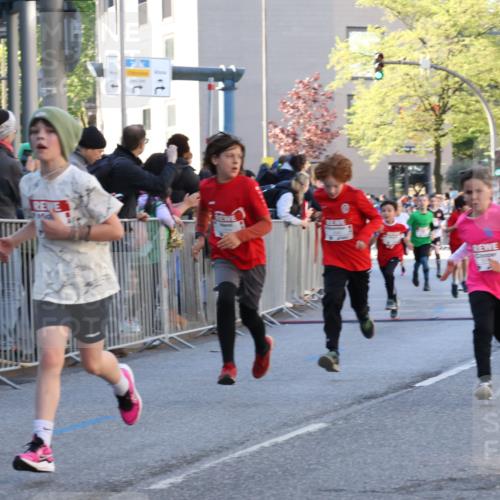 25.04.2025 - Das Zehntel Yannick Fuchs http://msf.ph/oto/7669937 26.04.2025 08:52:59 Ziel 1094, 1264, 1636, 1739, 1924, 1925, 1944, 1965, 2013, 2100, 2104, 2134, 2366, 2590, 2599, 2626, 2639, 2645, 2705, 2861, 2868, 2870, 3087, 3179, 3411, 3507, 3519, 3524, 3532, 3783, 3850, 3878, 3885 meine-sportfotos.de