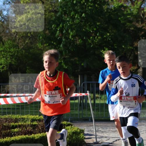 25.04.2025 - Das Zehntel Zöllner http://msf.ph/oto/7669939 26.04.2025 07:40:26 Laufen 2795, 3849 meine-sportfotos.de