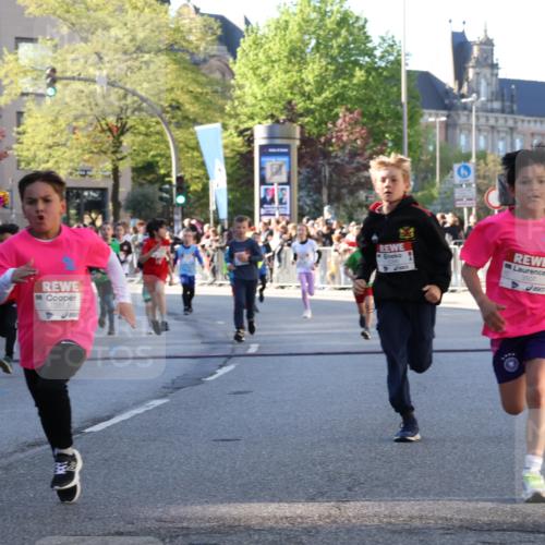 25.04.2025 - Das Zehntel Yannick Fuchs http://msf.ph/oto/7669945 26.04.2025 08:53:00 Ziel 1094, 1264, 1636, 1739, 1756, 1924, 1925, 1944, 1965, 2013, 2100, 2104, 2134, 2366, 2599, 2626, 2639, 2645, 2705, 2861, 2868, 2870, 3087, 3179, 3411, 3429, 3507, 3519, 3524, 3783, 3850, 3878, 3885 meine-sportfotos.de