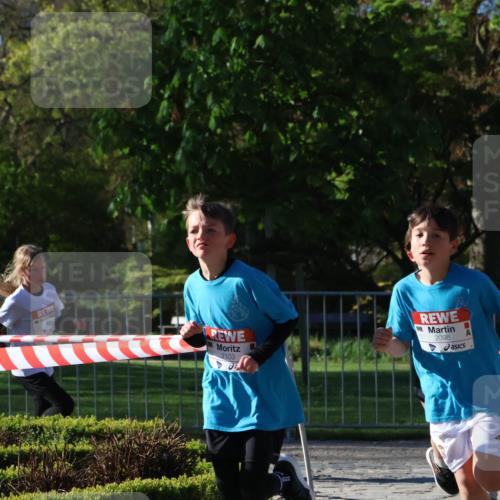 25.04.2025 - Das Zehntel Zöllner http://msf.ph/oto/7669950 26.04.2025 07:40:30 Laufen 2103, 2098 meine-sportfotos.de