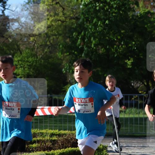 25.04.2025 - Das Zehntel Zöllner http://msf.ph/oto/7669955 26.04.2025 07:40:30 Laufen 2103, 2098, 2739 meine-sportfotos.de