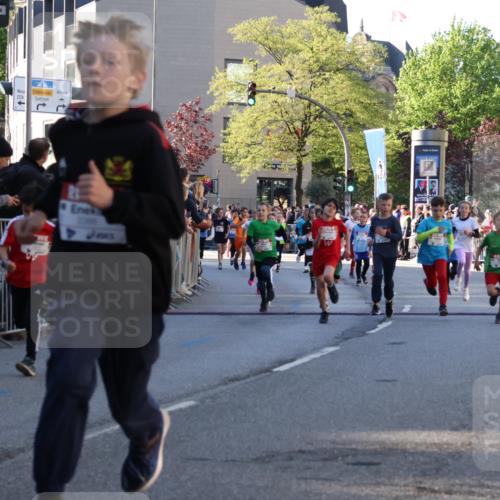 25.04.2025 - Das Zehntel Yannick Fuchs http://msf.ph/oto/7669968 26.04.2025 08:53:01 Ziel 1094, 1636, 1739, 1756, 1924, 1925, 1944, 1965, 2013, 2100, 2104, 2134, 2366, 2375, 2626, 2639, 2645, 2705, 2861, 2868, 2870, 3087, 3179, 3326, 3411, 3429, 3472, 3507, 3519, 3783, 3850, 3878, 3885 meine-sportfotos.de