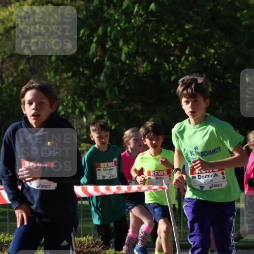 25.04.2025 - Das Zehntel Zöllner http://msf.ph/oto/7669971 26.04.2025 07:40:34 Laufen 1283, 2166, 2208, 1, 178 meine-sportfotos.de