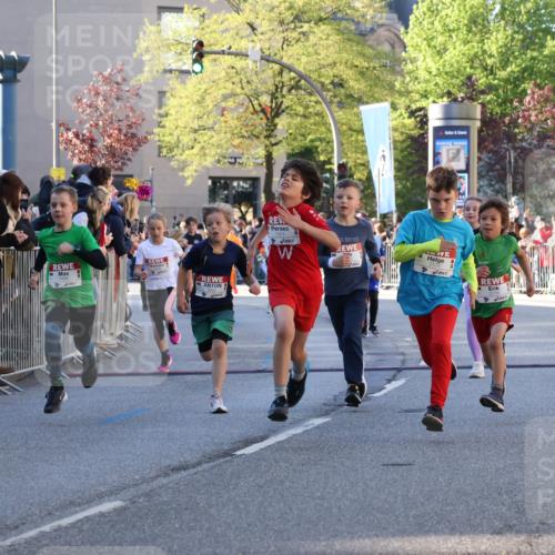 25.04.2025 - Das Zehntel Yannick Fuchs http://msf.ph/oto/7669979 26.04.2025 08:53:03 Ziel 1094, 1636, 1739, 1756, 1903, 1924, 1925, 1944, 1965, 2007, 2008, 2100, 2104, 2134, 2335, 2366, 2375, 2502, 2591, 2626, 2639, 2645, 2705, 2868, 2870, 3087, 3129, 3179, 3326, 3429, 3472, 3507, 3519, 3783, 3850, 3885 meine-sportfotos.de