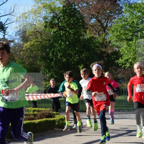 25.04.2025 - Das Zehntel Zöllner http://msf.ph/oto/7669981 26.04.2025 07:40:35 Laufen 2208 meine-sportfotos.de