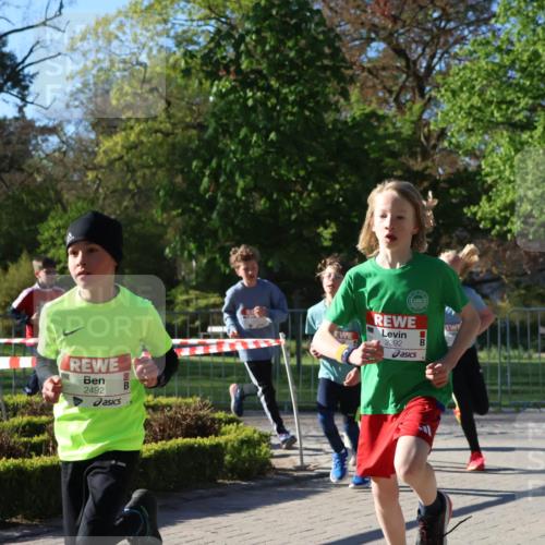 25.04.2025 - Das Zehntel Zöllner http://msf.ph/oto/7670005 26.04.2025 07:40:38 Laufen 2492, 2392 meine-sportfotos.de