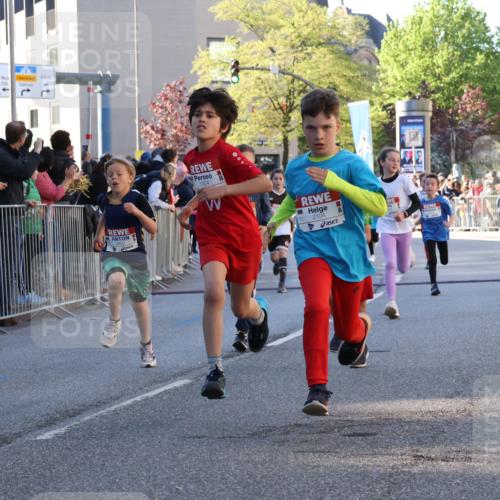 25.04.2025 - Das Zehntel Yannick Fuchs http://msf.ph/oto/7670009 26.04.2025 08:53:04 Ziel 1636, 1739, 1756, 1903, 1924, 1925, 1944, 1965, 2007, 2008, 2100, 2104, 2134, 2335, 2366, 2375, 2502, 2591, 2626, 2639, 2645, 2705, 2868, 2870, 3087, 3129, 3179, 3326, 3391, 3429, 3461, 3472, 3507, 3519, 3783, 3850, 3885 meine-sportfotos.de