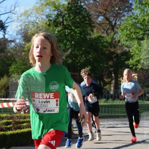 25.04.2025 - Das Zehntel Zöllner http://msf.ph/oto/7670010 26.04.2025 07:40:39 Laufen 2392 meine-sportfotos.de