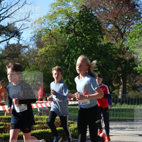 25.04.2025 - Das Zehntel Zöllner http://msf.ph/oto/7670020 26.04.2025 07:40:40 Laufen 1112, 1113 meine-sportfotos.de