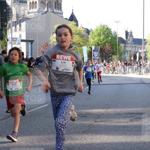 25.04.2025 - Das Zehntel Yannick Fuchs http://msf.ph/oto/7670028 26.04.2025 08:53:06 Ziel 1242, 1636, 1739, 1756, 1903, 1924, 1925, 1965, 2007, 2008, 2100, 2104, 2134, 2335, 2366, 2375, 2502, 2591, 2626, 2639, 2705, 2868, 2870, 3087, 3129, 3179, 3326, 3391, 3429, 3461, 3472, 3783, 3850, 3885 meine-sportfotos.de