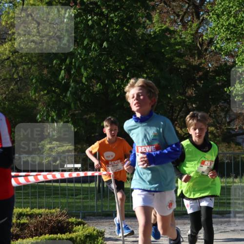 25.04.2025 - Das Zehntel Zöllner http://msf.ph/oto/7670029 26.04.2025 07:40:42 Laufen  meine-sportfotos.de