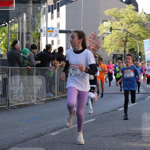 25.04.2025 - Das Zehntel Yannick Fuchs http://msf.ph/oto/7670035 26.04.2025 08:53:07 Ziel 1124, 1242, 1636, 1739, 1756, 1903, 1924, 1925, 1965, 2007, 2008, 2100, 2104, 2134, 2335, 2375, 2502, 2591, 2626, 2639, 2705, 2868, 2870, 3087, 3122, 3129, 3179, 3326, 3391, 3429, 3461, 3472, 3783, 3850, 3885 meine-sportfotos.de