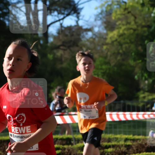 25.04.2025 - Das Zehntel Zöllner http://msf.ph/oto/7670047 26.04.2025 07:40:44 Laufen 100 meine-sportfotos.de