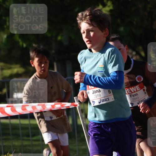 25.04.2025 - Das Zehntel Zöllner http://msf.ph/oto/7670053 26.04.2025 07:40:46 Laufen 2919, 2643 meine-sportfotos.de