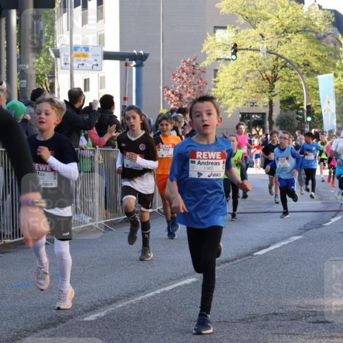 25.04.2025 - Das Zehntel Yannick Fuchs http://msf.ph/oto/7670055 26.04.2025 08:53:08 Ziel 1089, 1124, 1242, 1636, 1739, 1756, 1903, 1924, 1925, 1965, 2007, 2008, 2100, 2104, 2134, 2335, 2375, 2502, 2591, 2626, 2639, 2705, 2822, 2868, 2870, 3087, 3122, 3129, 3179, 3326, 3391, 3429, 3461, 3472, 3783, 3850, 3885 meine-sportfotos.de