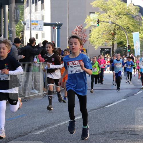 25.04.2025 - Das Zehntel Yannick Fuchs http://msf.ph/oto/7670061 26.04.2025 08:53:08 Ziel 1089, 1124, 1242, 1636, 1739, 1756, 1903, 1924, 1925, 1965, 2007, 2008, 2100, 2104, 2134, 2335, 2375, 2502, 2591, 2626, 2639, 2705, 2822, 2868, 2870, 3087, 3122, 3129, 3179, 3326, 3391, 3429, 3461, 3472, 3783, 3850, 3885 meine-sportfotos.de