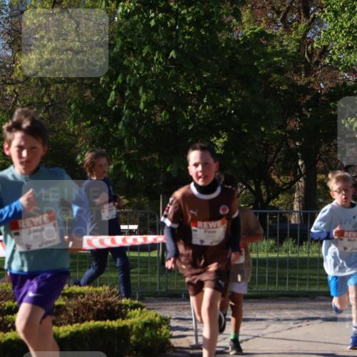 25.04.2025 - Das Zehntel Zöllner http://msf.ph/oto/7670064 26.04.2025 07:40:47 Laufen  meine-sportfotos.de