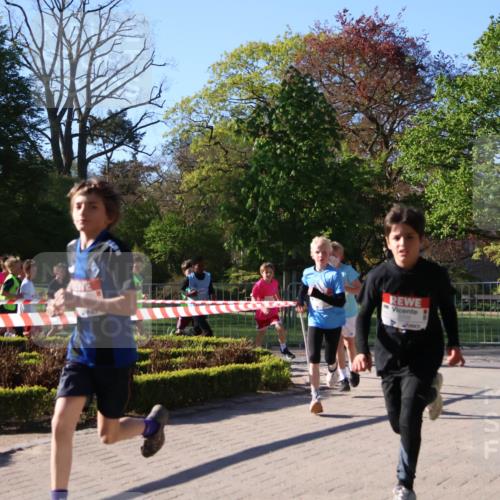 25.04.2025 - Das Zehntel Zöllner http://msf.ph/oto/7672085 26.04.2025 07:40:55 Laufen 2309 meine-sportfotos.de