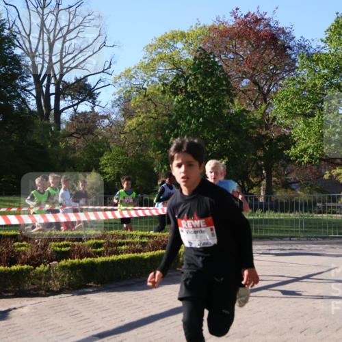 25.04.2025 - Das Zehntel Zöllner http://msf.ph/oto/7672089 26.04.2025 07:40:56 Laufen  meine-sportfotos.de