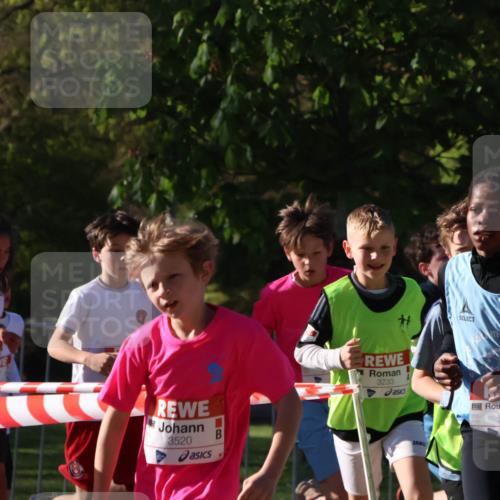25.04.2025 - Das Zehntel Zöllner http://msf.ph/oto/7672107 26.04.2025 07:40:57 Laufen 3520, 3233, 3099 meine-sportfotos.de