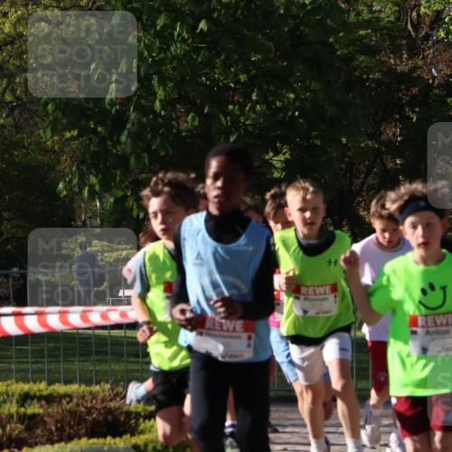 25.04.2025 - Das Zehntel Zöllner http://msf.ph/oto/7672114 26.04.2025 07:40:58 Laufen  meine-sportfotos.de
