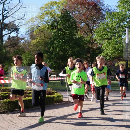 25.04.2025 - Das Zehntel Zöllner http://msf.ph/oto/7672122 26.04.2025 07:40:59 Laufen 0 meine-sportfotos.de