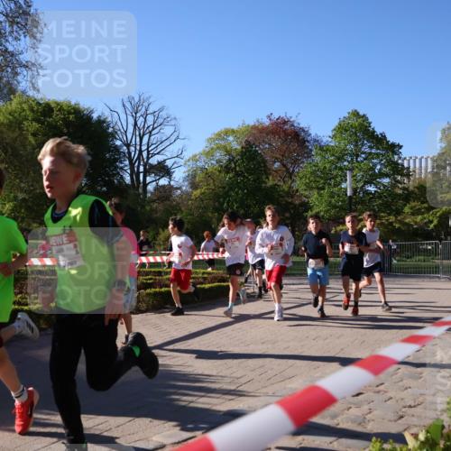 25.04.2025 - Das Zehntel Zöllner http://msf.ph/oto/7672137 26.04.2025 07:41:00 Laufen 3049 meine-sportfotos.de