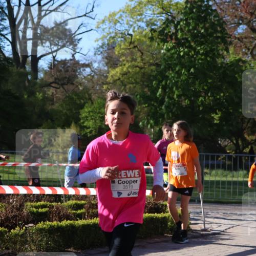 25.04.2025 - Das Zehntel Zöllner http://msf.ph/oto/7672323 26.04.2025 07:41:17 Laufen 3519 meine-sportfotos.de