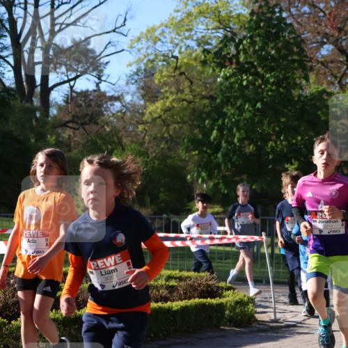 25.04.2025 - Das Zehntel Zöllner http://msf.ph/oto/7672348 26.04.2025 07:41:19 Laufen 3811, 3053, 2213 meine-sportfotos.de