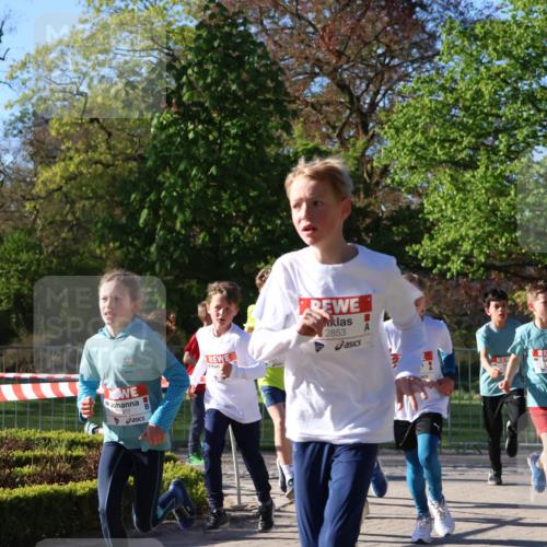 25.04.2025 - Das Zehntel Zöllner http://msf.ph/oto/7672422 26.04.2025 07:41:27 Laufen 2307, 2853 meine-sportfotos.de