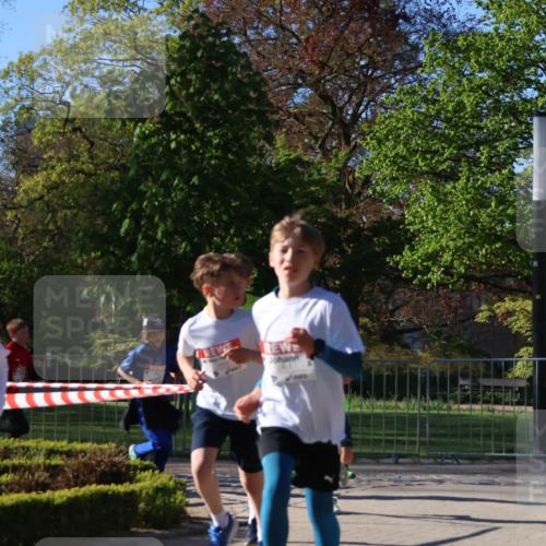 25.04.2025 - Das Zehntel Zöllner http://msf.ph/oto/7672435 26.04.2025 07:41:28 Laufen  meine-sportfotos.de