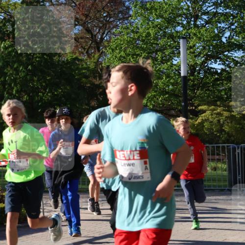 25.04.2025 - Das Zehntel Zöllner http://msf.ph/oto/7672458 26.04.2025 07:41:30 Laufen 3063 meine-sportfotos.de