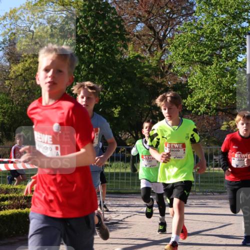 25.04.2025 - Das Zehntel Zöllner http://msf.ph/oto/7672474 26.04.2025 07:41:31 Laufen 1541, 2733 meine-sportfotos.de