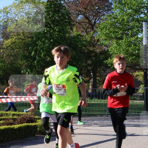 25.04.2025 - Das Zehntel Zöllner http://msf.ph/oto/7672477 26.04.2025 07:41:32 Laufen  meine-sportfotos.de