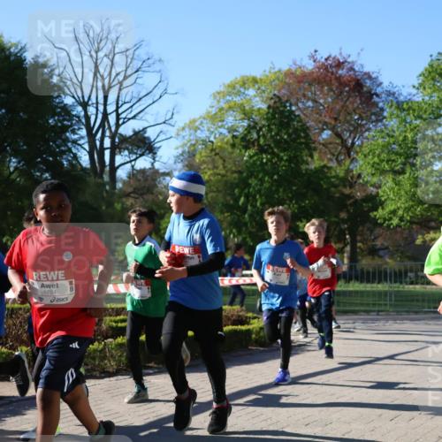 25.04.2025 - Das Zehntel Zöllner http://msf.ph/oto/7672546 26.04.2025 07:41:39 Laufen 1784 meine-sportfotos.de