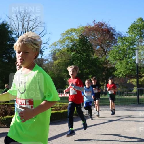 25.04.2025 - Das Zehntel Zöllner http://msf.ph/oto/7672558 26.04.2025 07:41:40 Laufen  meine-sportfotos.de
