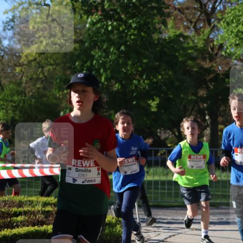 25.04.2025 - Das Zehntel Zöllner http://msf.ph/oto/7672570 26.04.2025 07:41:42 Laufen 2375, 2361, 1227, 1, 1245 meine-sportfotos.de