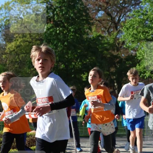 25.04.2025 - Das Zehntel Zöllner http://msf.ph/oto/7672607 26.04.2025 07:41:46 Laufen 10, 2191, 30, 2194 meine-sportfotos.de