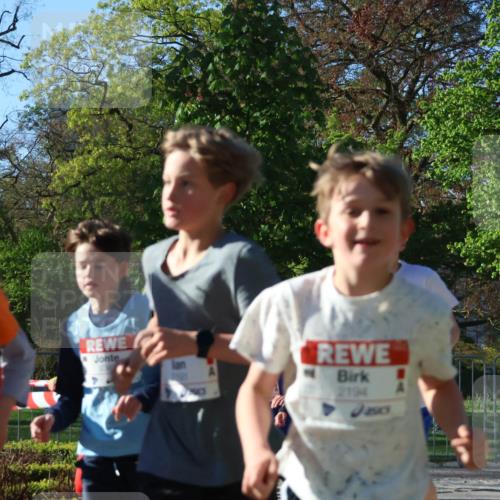 25.04.2025 - Das Zehntel Zöllner http://msf.ph/oto/7672625 26.04.2025 07:41:47 Laufen 2194 meine-sportfotos.de