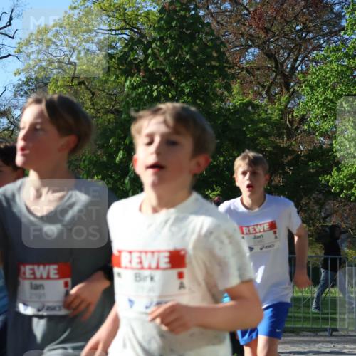 25.04.2025 - Das Zehntel Zöllner http://msf.ph/oto/7672630 26.04.2025 07:41:47 Laufen 2191, 2380 meine-sportfotos.de