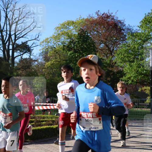 25.04.2025 - Das Zehntel Zöllner http://msf.ph/oto/7672732 26.04.2025 07:42:04 Laufen 916, 7, 761, 70, 2029 meine-sportfotos.de