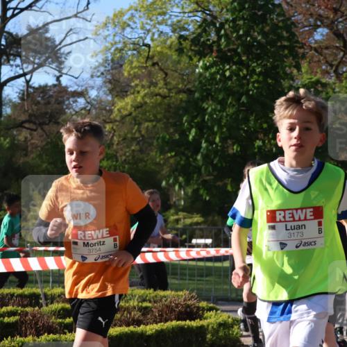 25.04.2025 - Das Zehntel Zöllner http://msf.ph/oto/7672829 26.04.2025 07:42:19 Laufen 3754, 3173 meine-sportfotos.de