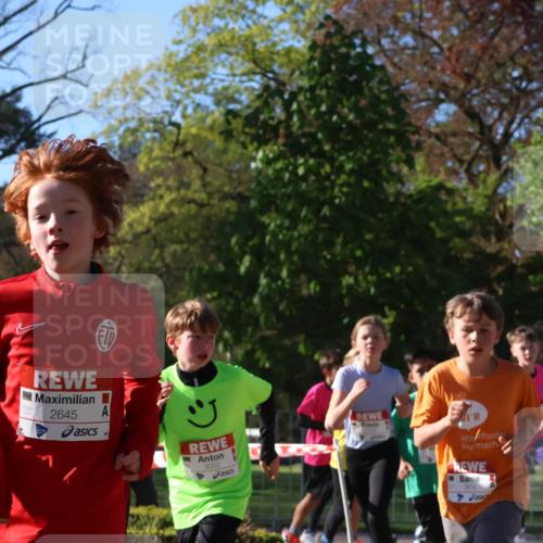 25.04.2025 - Das Zehntel Zöllner http://msf.ph/oto/7672844 26.04.2025 07:42:21 Laufen 2645, 3052, 3814 meine-sportfotos.de