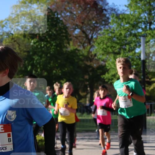 25.04.2025 - Das Zehntel Zöllner http://msf.ph/oto/7672853 26.04.2025 07:42:22 Laufen 1997 meine-sportfotos.de
