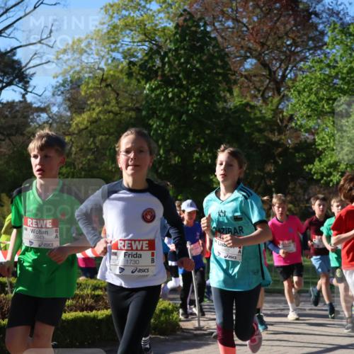 25.04.2025 - Das Zehntel Zöllner http://msf.ph/oto/7672866 26.04.2025 07:42:25 Laufen 3944, 3943, 1730, 1462 meine-sportfotos.de