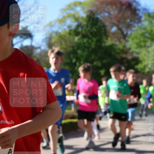 25.04.2025 - Das Zehntel Zöllner http://msf.ph/oto/7672878 26.04.2025 07:42:27 Laufen  meine-sportfotos.de