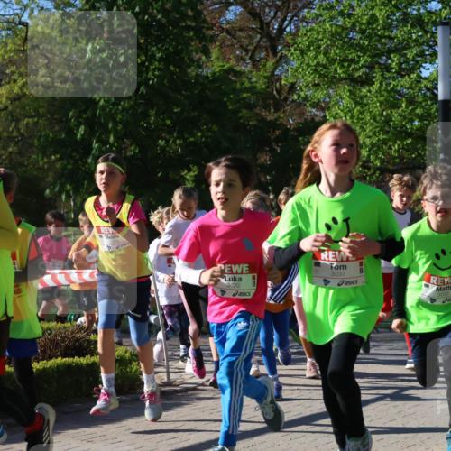 25.04.2025 - Das Zehntel Zöllner http://msf.ph/oto/7672893 26.04.2025 07:42:29 Laufen 3420, 3037, 3032, 1920 meine-sportfotos.de