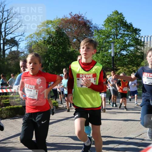 25.04.2025 - Das Zehntel Zöllner http://msf.ph/oto/7672934 26.04.2025 07:42:36 Laufen 2334, 3942 meine-sportfotos.de
